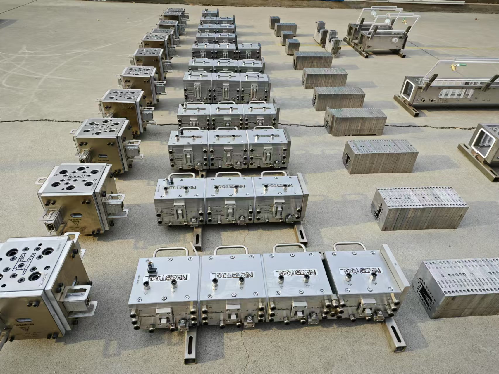 Extrusion Tooling
